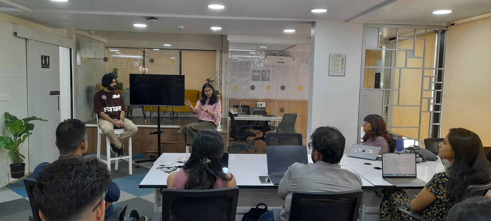 Workshop session with the community