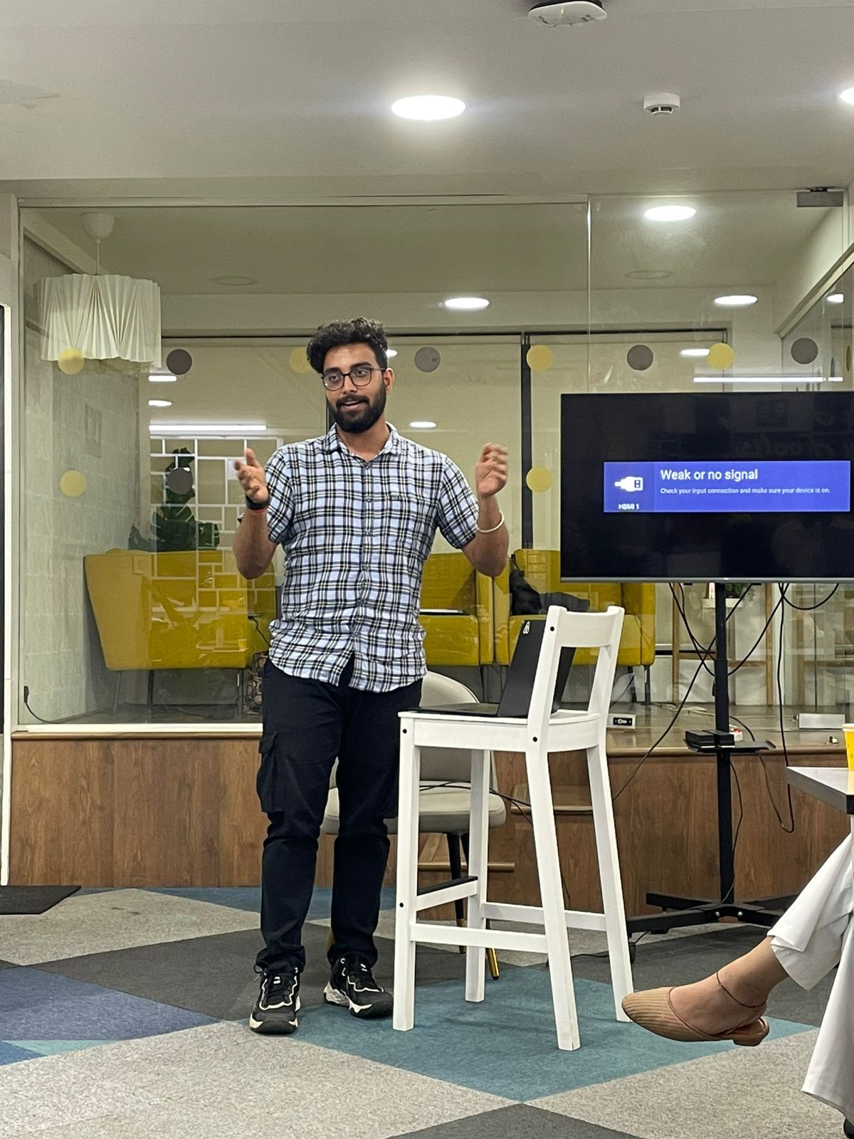Builder sharing a product demo